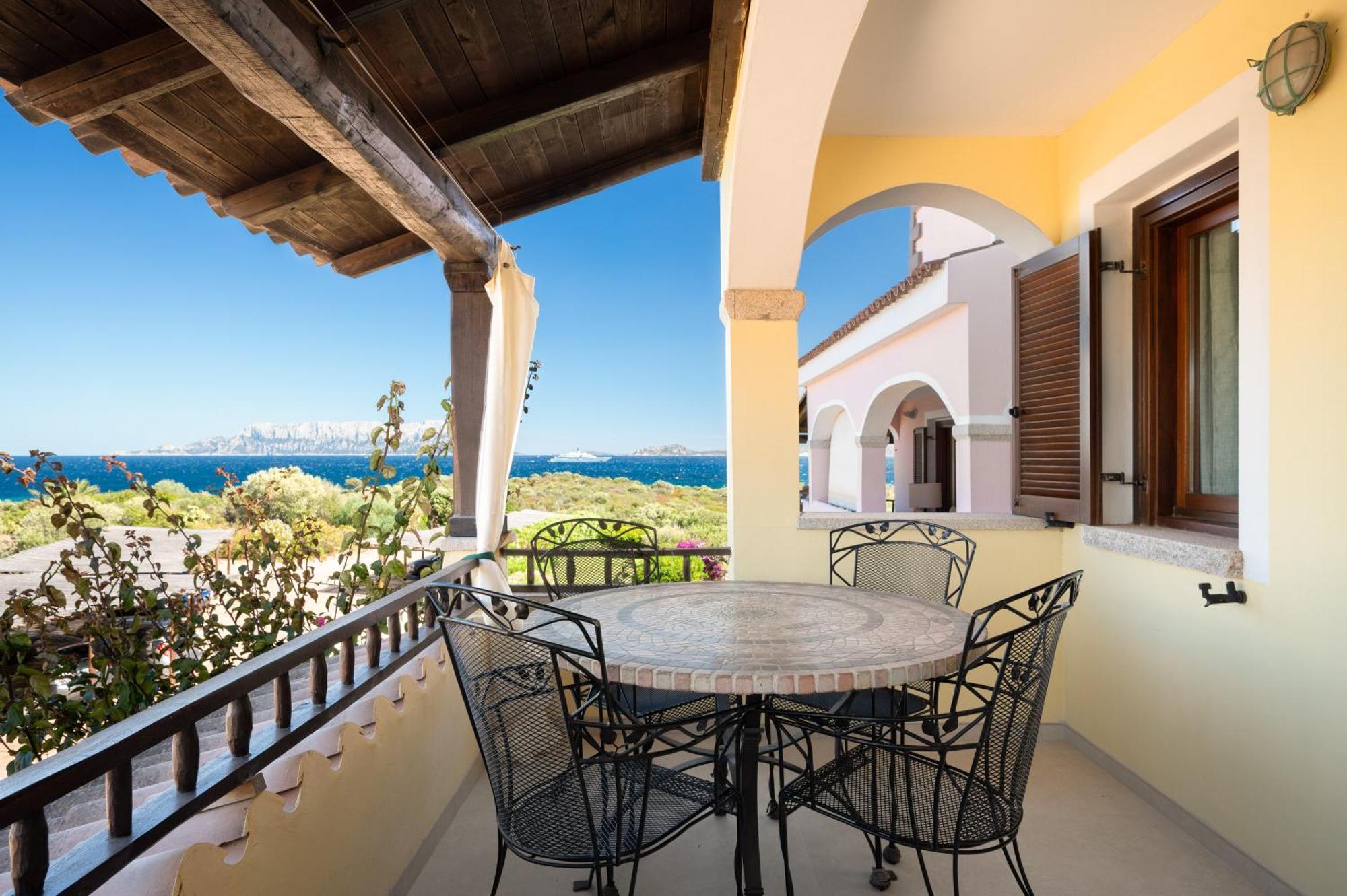 Spiaggia Bianca Pedra Rosa - Your House In Sardinia Golfo Aranci Exterior photo